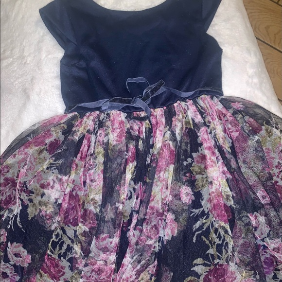 Girls Zunie dress size 5 - Picture 3 of 11